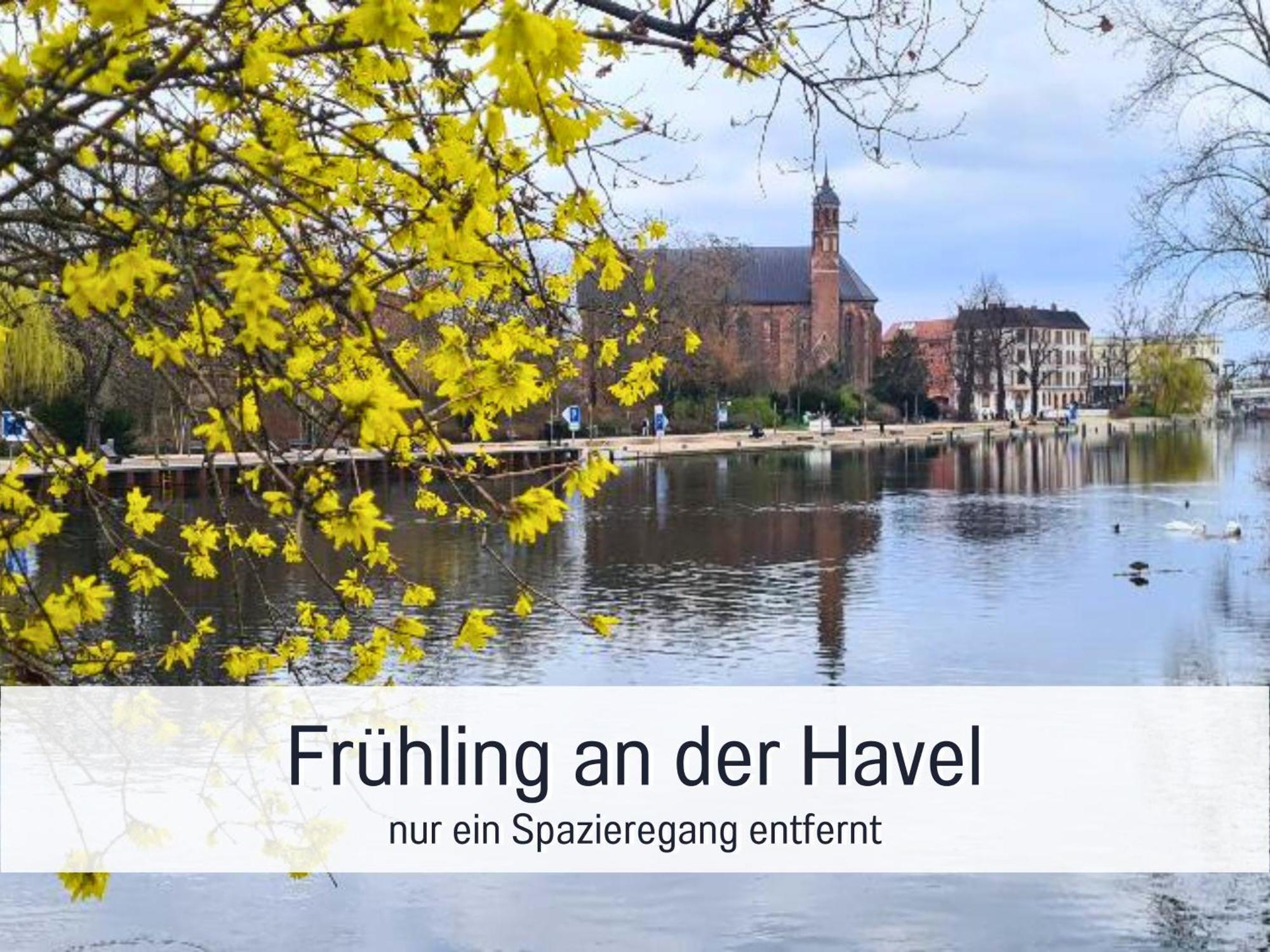 Lichtdurchflutete Moderne Stadtwohnung, Kueche, Waschtrockner, Smarttv 브란덴부르크 외부 사진